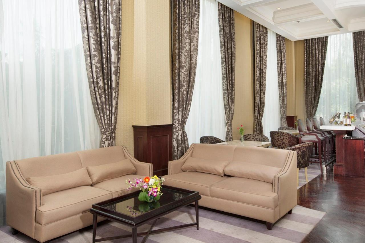 Royal Kuningan Hotel Jakarta Exterior foto