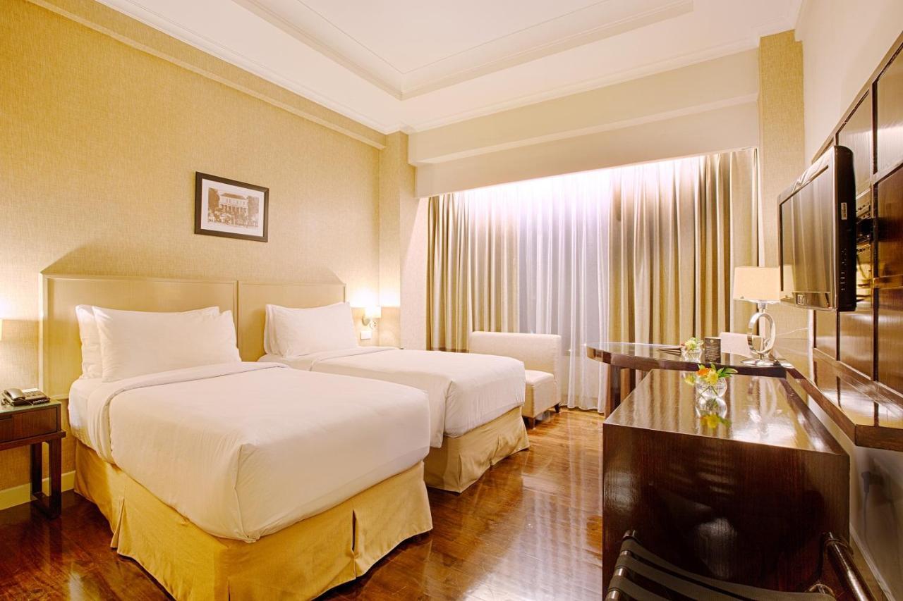 Royal Kuningan Hotel Jakarta Exterior foto